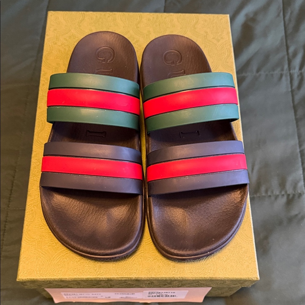 Men’s Gucci Red and Green Slide Sandals